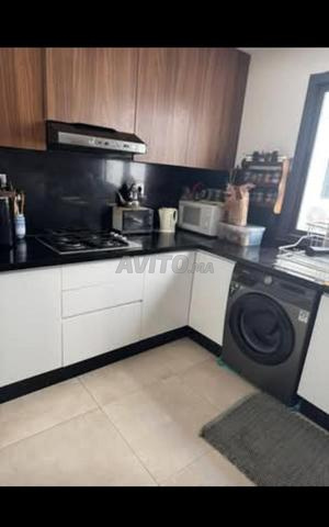 Spacieux appartement de standing à louer - image 3