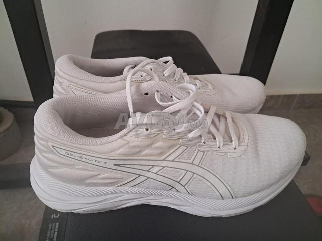 حذاء بحالة جيدة