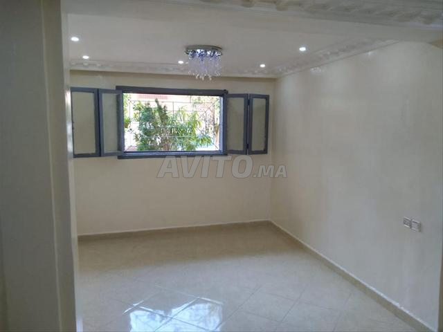 شقة للبيع بالطابق الأرضي - 2