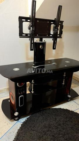 أثاث تلفزيون بحالة جيدة