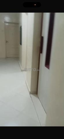 شقة في الطابق الأول للبيع - 2