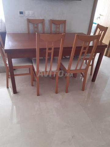 Table de salle à manger - 2