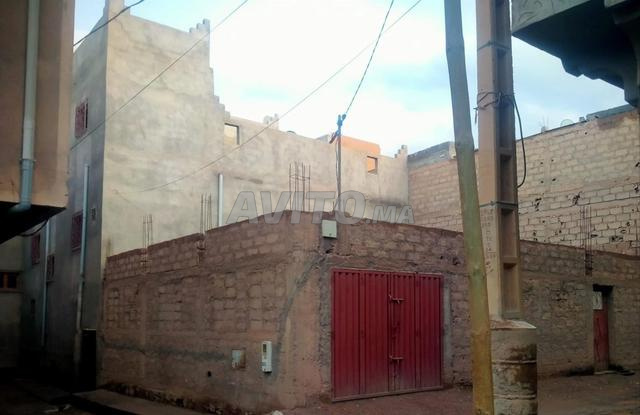 Terrain et maison à vendre à Hay Takmi Al Jadid Sud (240m²)