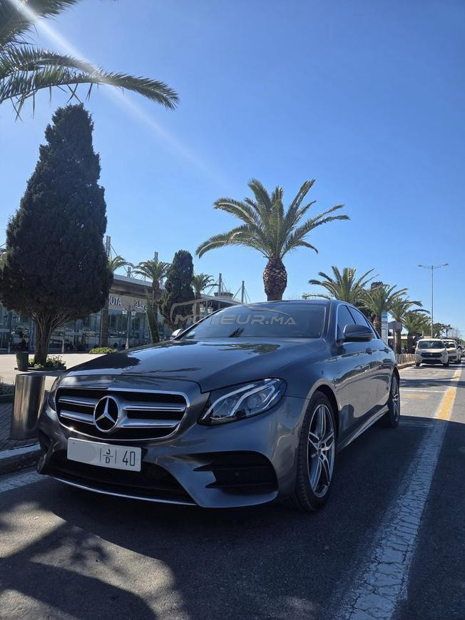 Mercedes-Benz E220 extérieur Amg