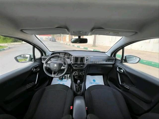 Peugeot 208 - 2