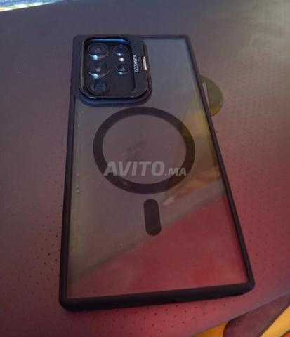 Ultra 22 état propre 256 12Go RAM - 2