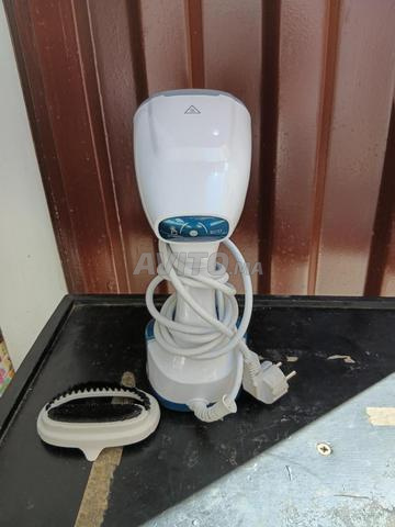 مكواة بخار عمودية UFESA بقوة 1700 واط - 2