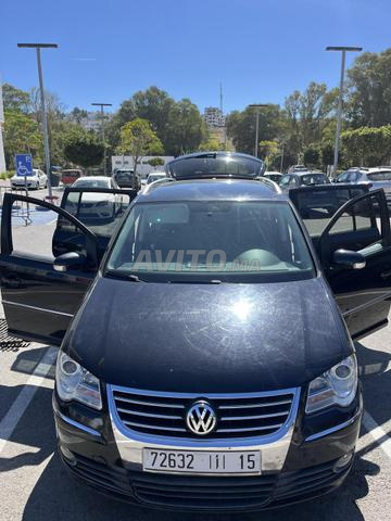 Volkswagen Touran Diesel Manuelle 2010 à Tanger