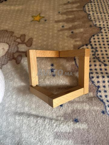 Lumière dans le noir pour éclaircir la pièce - 2