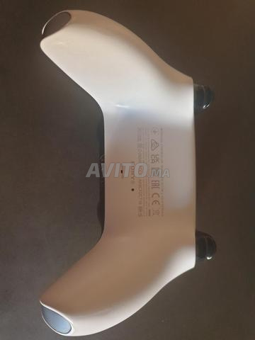 يد بلايستيشن 5 - 2