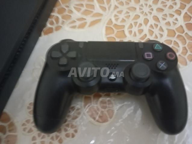 PS4 Slim bon état en ligne - 2