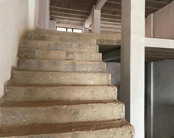 للبيع محل 85/27م² في حي إزديهار، مراكش - 2