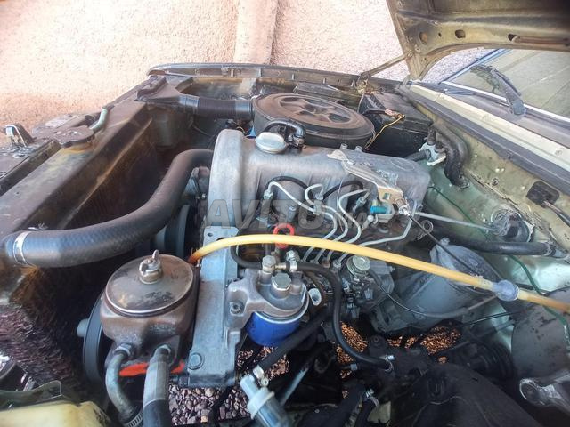 Moteur Mercedes 240 D - 2