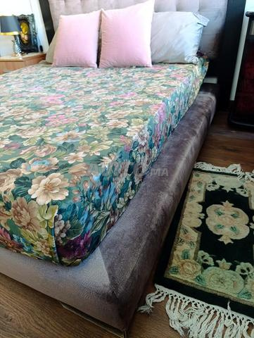 سرير ومرتبة 1م40 - 2