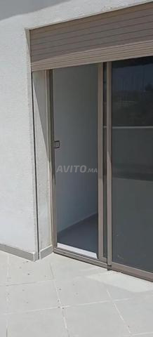 شقة بتراس للبيع بالطابق الأول وبواجهتين - 2