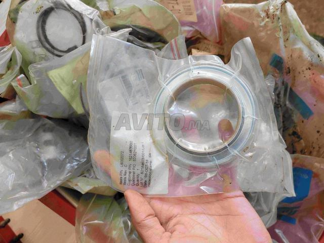 مخزون قطع غيار ضاغط متوفر - 2