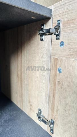 📺 وحدة تلفاز مع عمود حائطي - 2