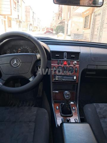 Mercedes cdi 220 modèle 1998 douane 2010 - 2