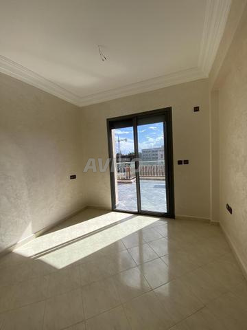 شقة مع شرفة