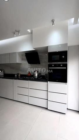 Appartement à louer mensuellement, emplacement stratégique