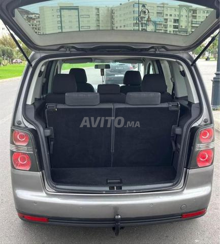 VOLKSWAGEN TOURAN FAMILIALE 7 PLACES DIESEL - 2