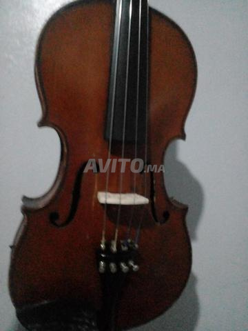 كمان بحالة جيدة جداً