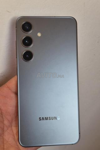 Galaxy S24 5G duos 8Go/128Go neuf - 2
