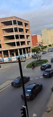 Bureau neuf à vendre idéalement situé - 2