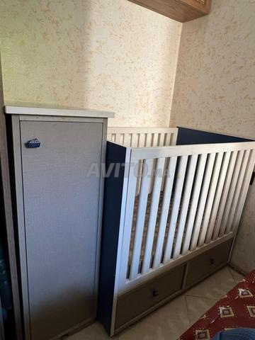 Lit Bébé et Meuble de Rangement Séparé - 2