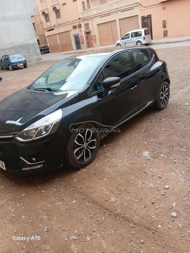kliye 4 l3amra flmaniyilt tamobil n9iya 