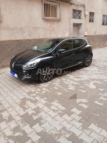 Kliye 4 l3amra flmaniyilt tamobil n9iya