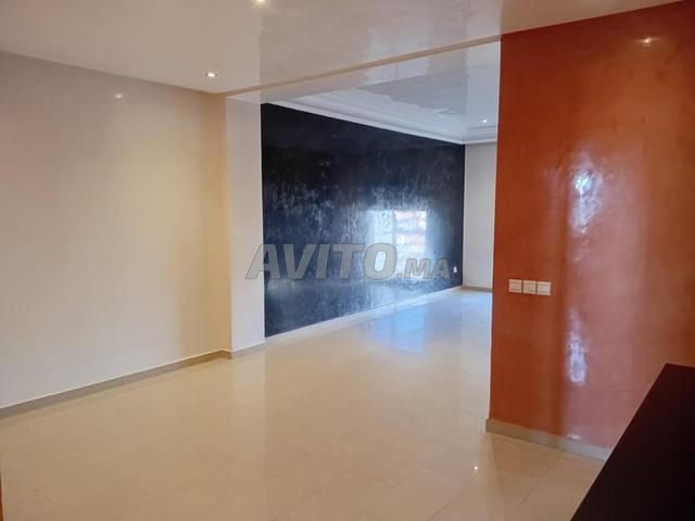 شقة للإيجار 100 متر مربع في الدار البيضاء - 2