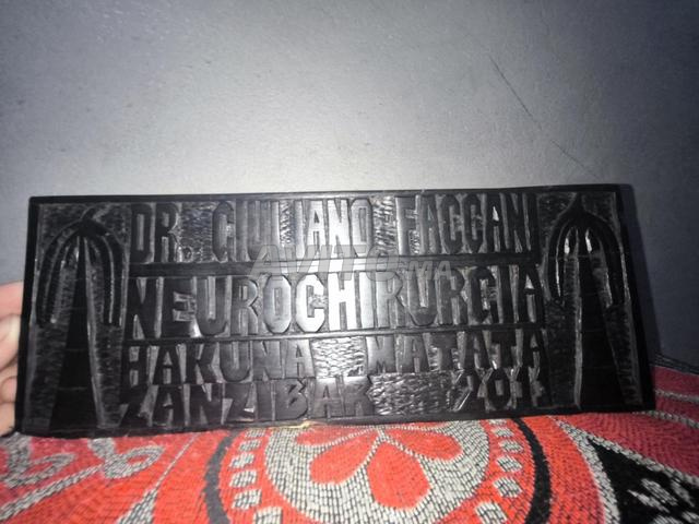 ديكور لوحة خشبية منقوش عليها - 2