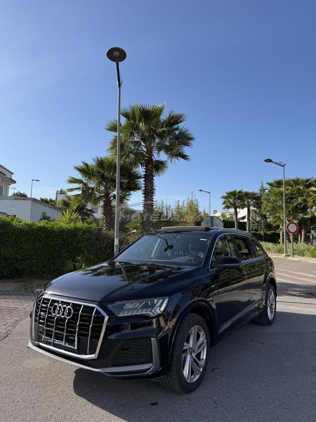 Audi Q7 s-line 7 places Diesel Automatique 2020