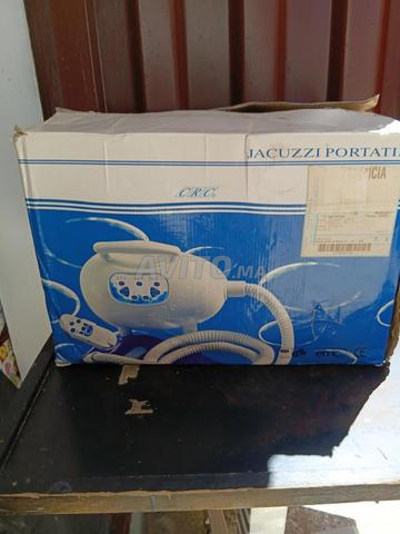 جاكوزي محمول (Jacuzzi portatif)