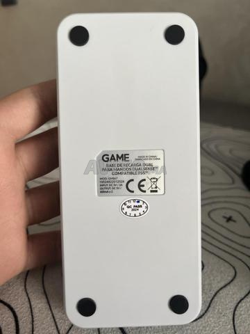 قاعدة شحن يد تحكم بلايستيشن 5 - 2