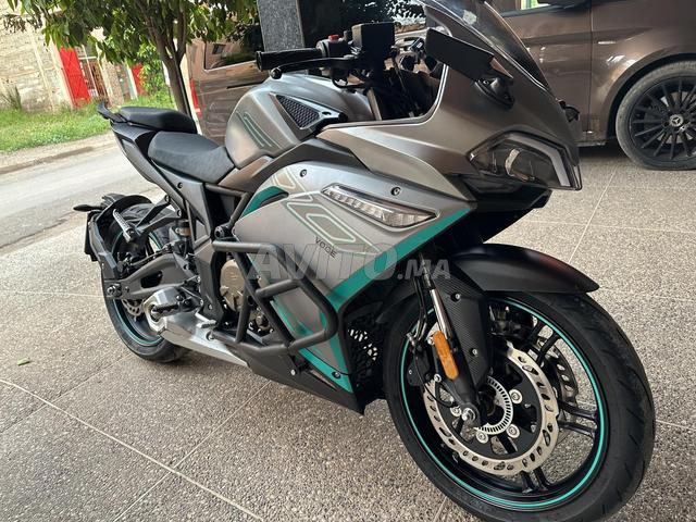 Moto Voge 300 RR gris/vert