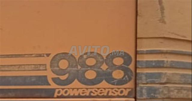 Case 210 Quoi . Case 988 - 2