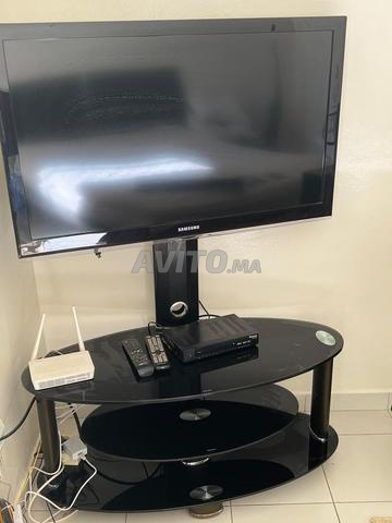 Télévision Samsung avec meuble et récepteur - 2