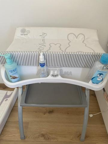 Table à langer avec bain pour bébé