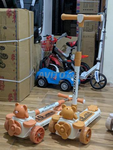 Trottinette musicale avec lumières pour enfant - 2