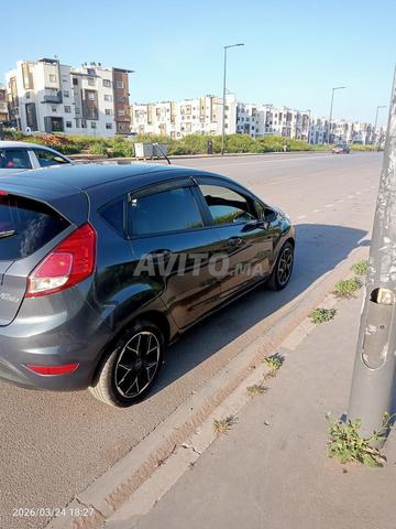 Ford Fiesta excellente - 2