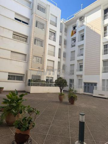 شقة للبيع المساحة 80 متر كراج 12 متر وفاق تمارة