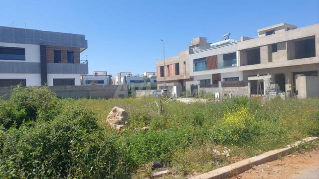 أرض منطقة فيلا للبيع - 2