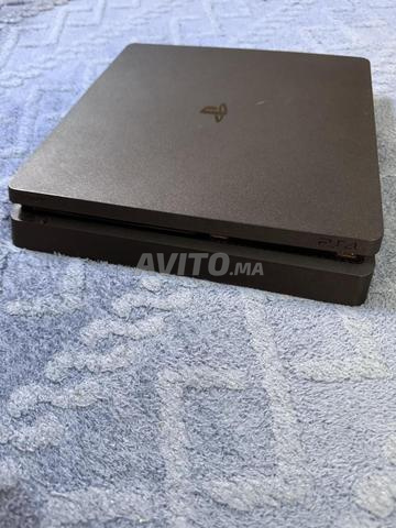 PS4 slim 1T flash 11.0 avec 2 manettes et chargeur - 2