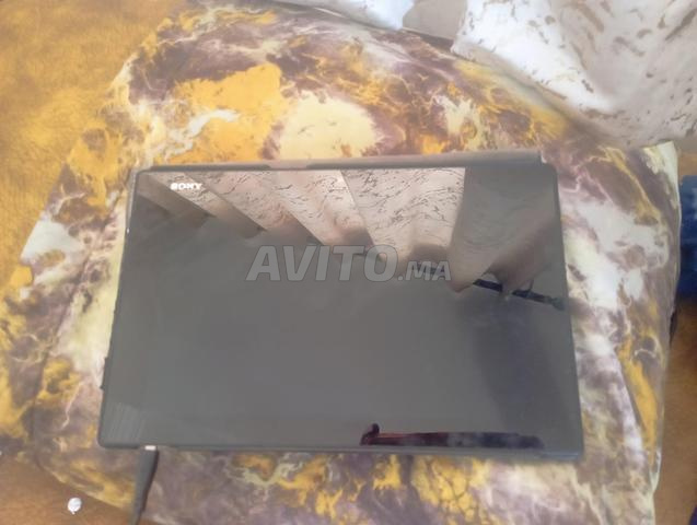 Téléviseur. Tablette. Mario - 2