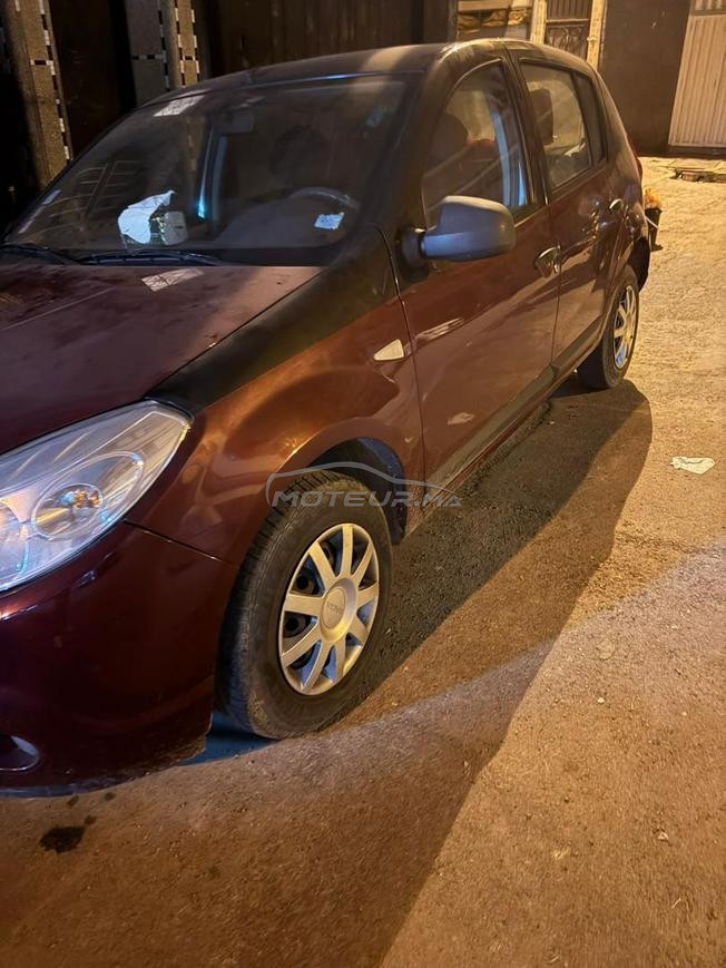 Dacia Sandero Essence Manuelle 2010 à Casablanca