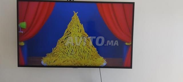 تلفزيون سامسونج ذكي جميل مقاس 43 بوصة - 2