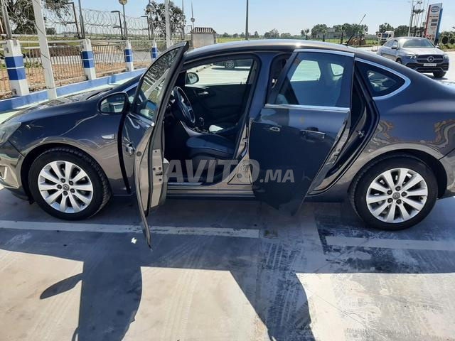 Opel Astra berline Diesel Manuelle 2015 - 2