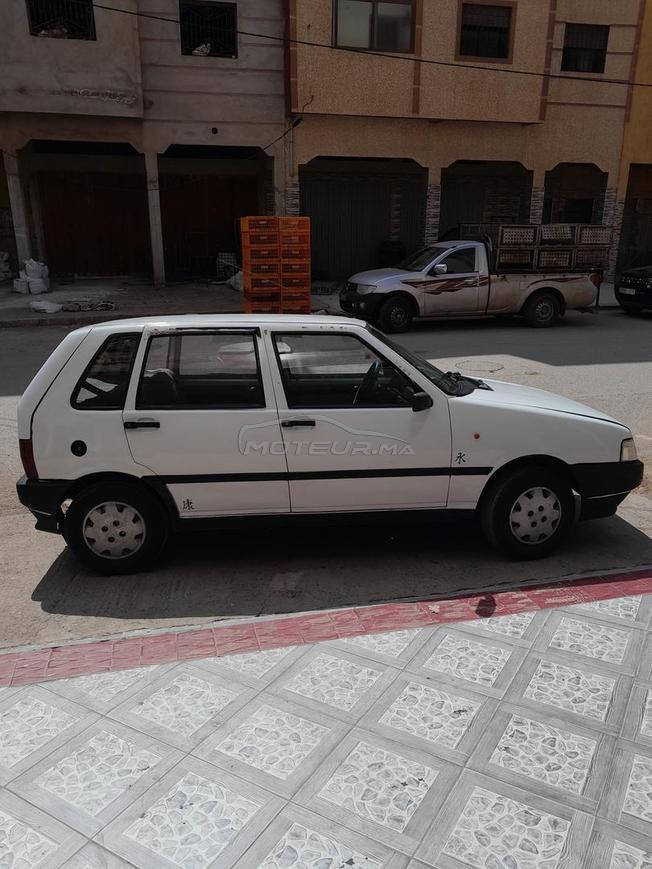 سيارة لبيع 